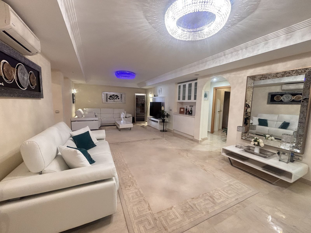 1c19f3f3d44dd9f3ea819768d11addd6 - 10