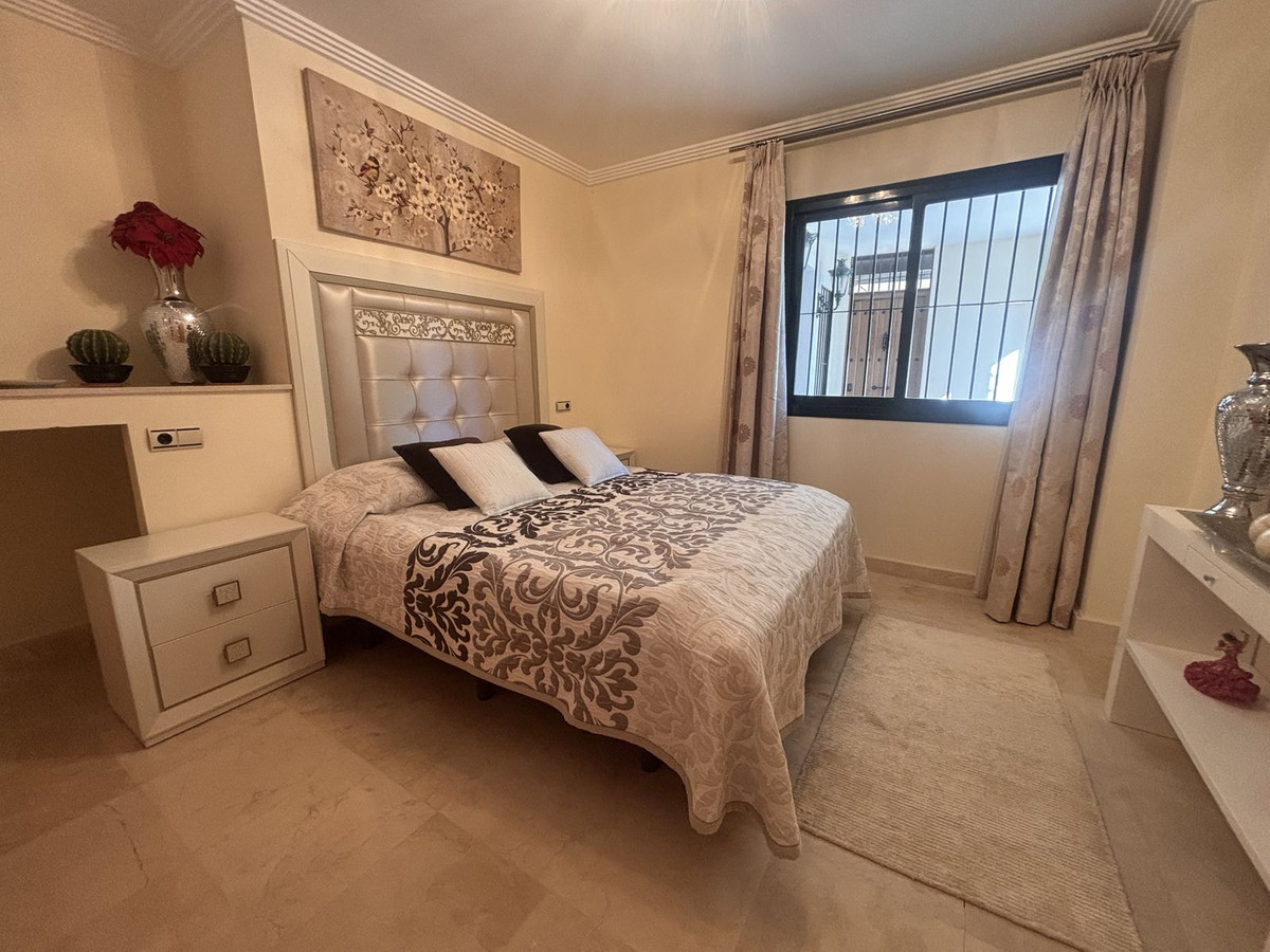 1c19f3f3d44dd9f3ea819768d11addd6 - 15