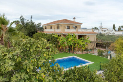 1c2a50ba58dcc2cfdb15cf9e4bdcb478 - 1