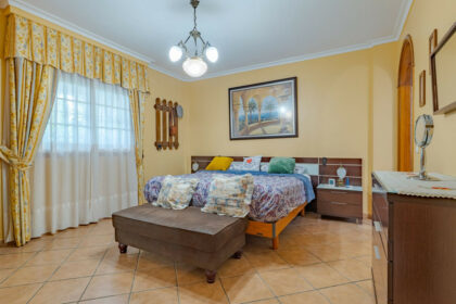 1c2a50ba58dcc2cfdb15cf9e4bdcb478 - 19