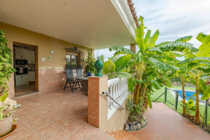 1c2a50ba58dcc2cfdb15cf9e4bdcb478 - 37