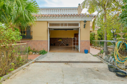 1c2a50ba58dcc2cfdb15cf9e4bdcb478 - 42