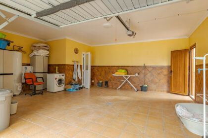 1c2a50ba58dcc2cfdb15cf9e4bdcb478 - 43