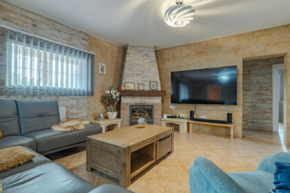 1c2a50ba58dcc2cfdb15cf9e4bdcb478 - 48