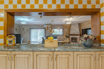 1c2a50ba58dcc2cfdb15cf9e4bdcb478 - 55