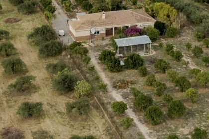 1c2a50ba58dcc2cfdb15cf9e4bdcb478 - 70