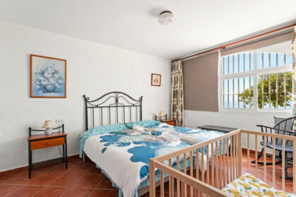 1c94d1f63c4a59ee609ac86f26ad8b30 - 11