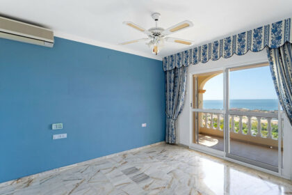 1c94d1f63c4a59ee609ac86f26ad8b30 - 12