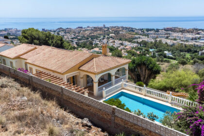 1c94d1f63c4a59ee609ac86f26ad8b30 - 17