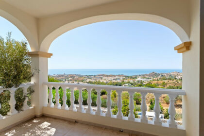 1c94d1f63c4a59ee609ac86f26ad8b30 - 19