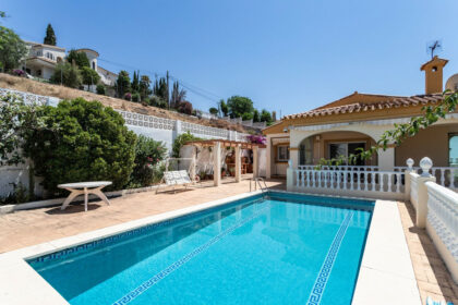 1c94d1f63c4a59ee609ac86f26ad8b30 - 2