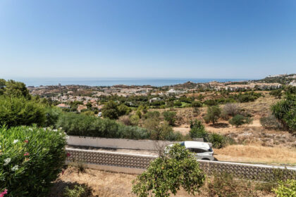 1c94d1f63c4a59ee609ac86f26ad8b30 - 23