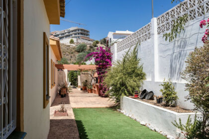 1c94d1f63c4a59ee609ac86f26ad8b30 - 32