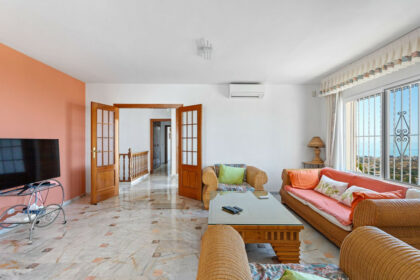 1c94d1f63c4a59ee609ac86f26ad8b30 - 4