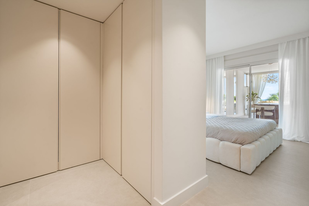 1d5661c2b05e699bb9f734869947b0b7 - 11