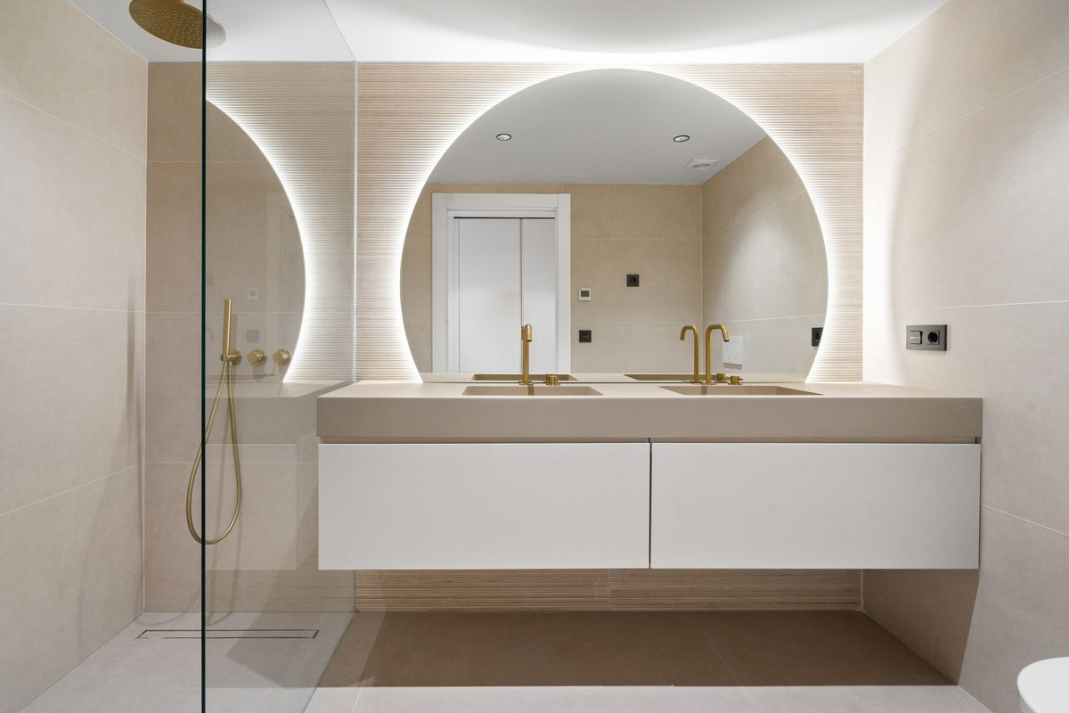 1d5661c2b05e699bb9f734869947b0b7 - 14