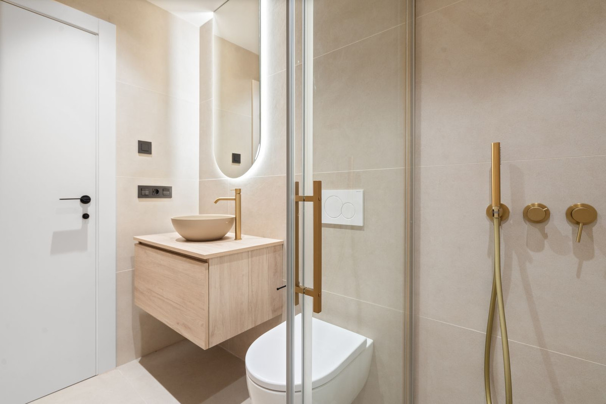 1d5661c2b05e699bb9f734869947b0b7 - 15