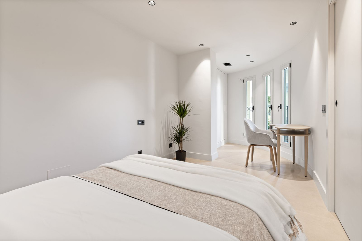 1d5661c2b05e699bb9f734869947b0b7 - 17