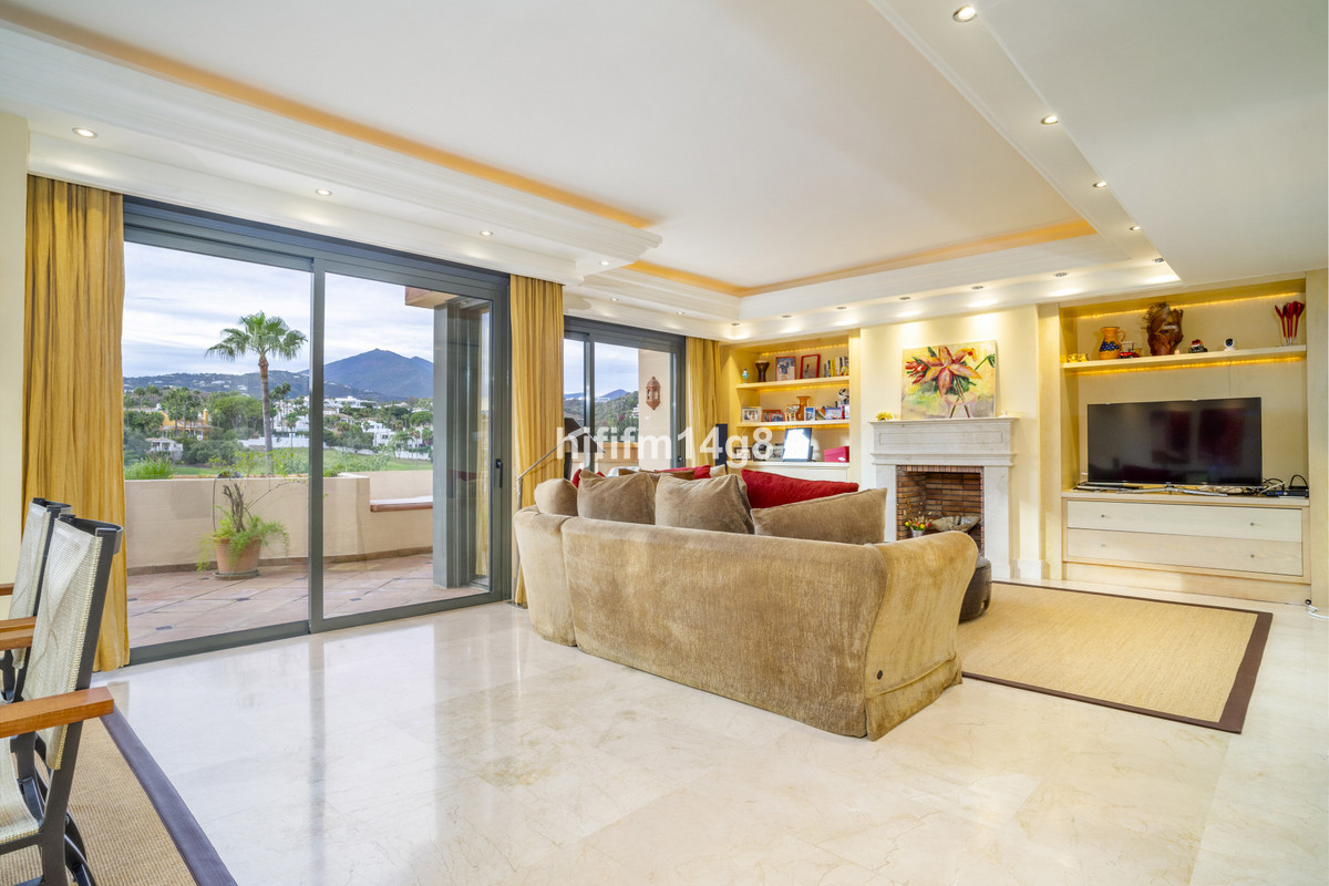 1d5be55fbb9a03648f29d29528677b16 - 10