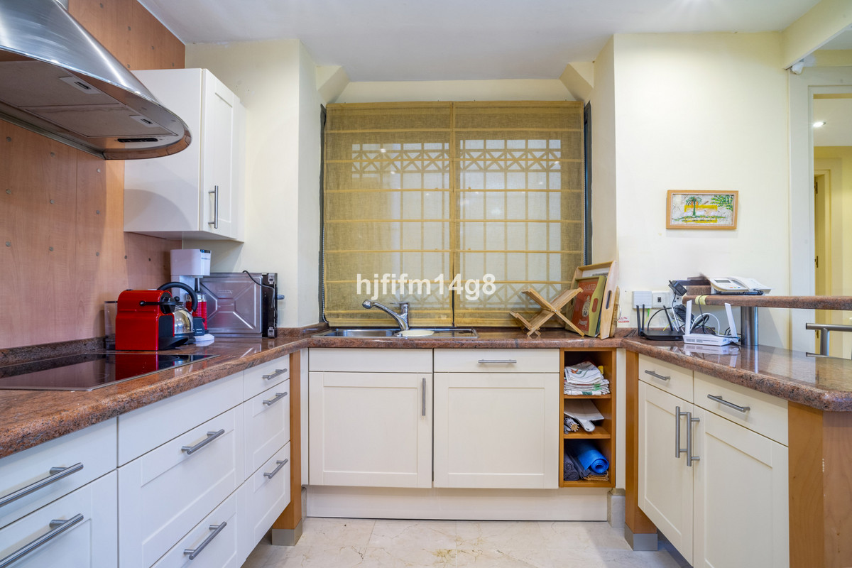 1d5be55fbb9a03648f29d29528677b16 - 13