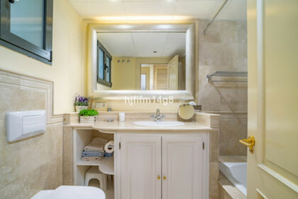 1d5be55fbb9a03648f29d29528677b16 - 27