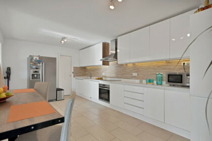 1de5ff241555418606bc283bfefc5dd5 - 46