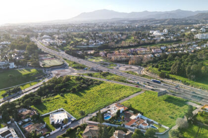 1de5ff241555418606bc283bfefc5dd5 - 77