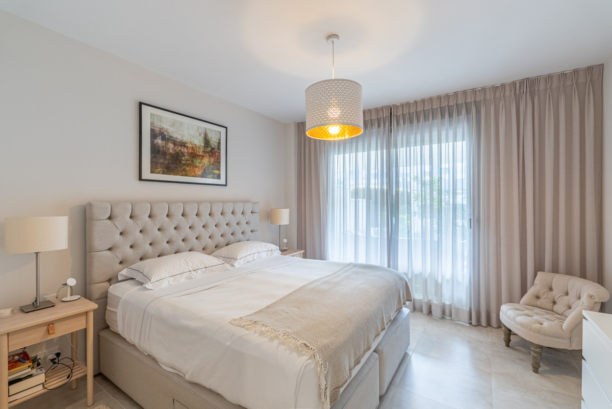 1e47442e3e8f30aeb12fe1a2accd6824 - 12