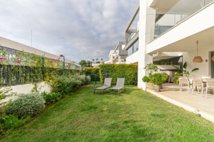 1e47442e3e8f30aeb12fe1a2accd6824 - 17