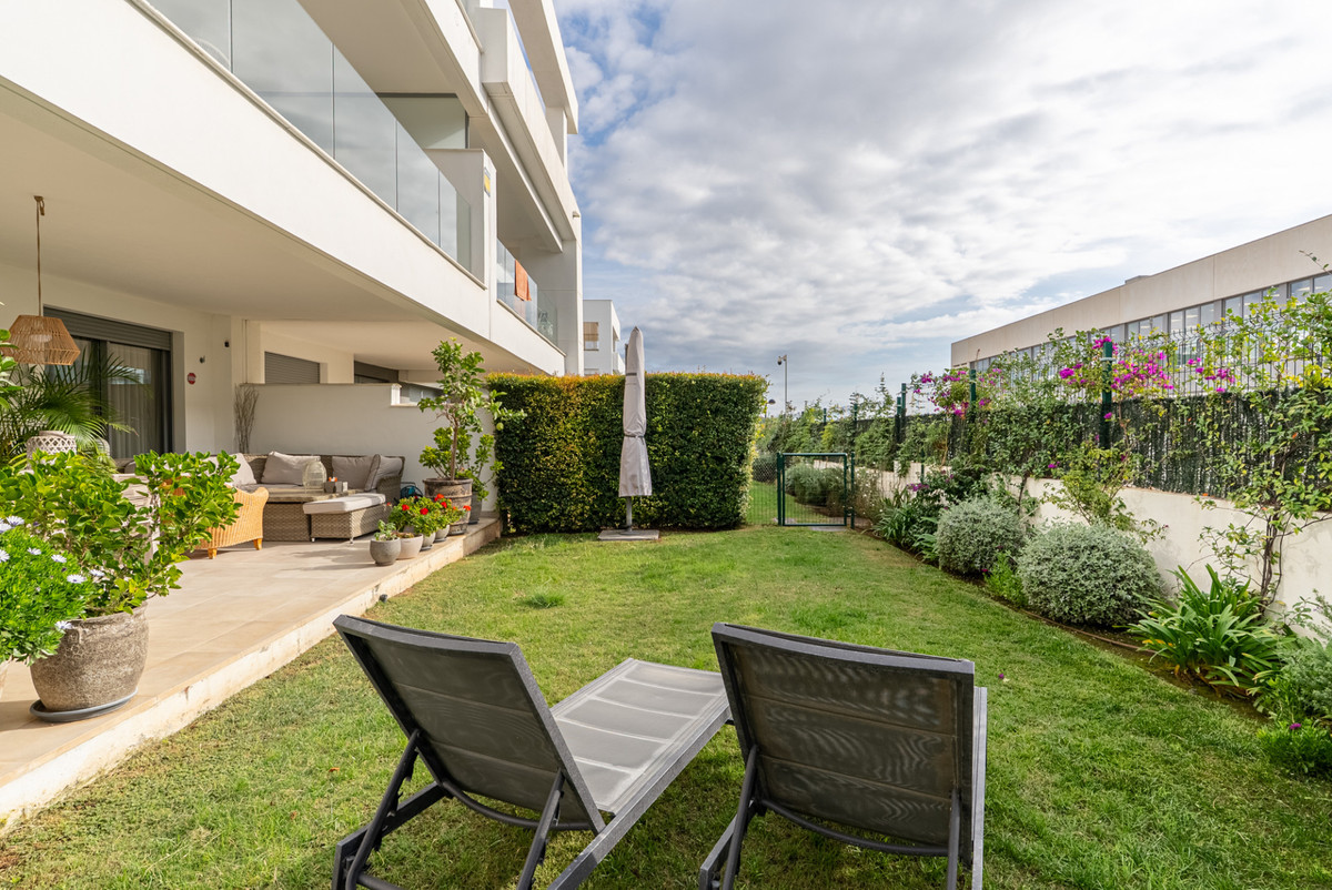 1e47442e3e8f30aeb12fe1a2accd6824 - 18