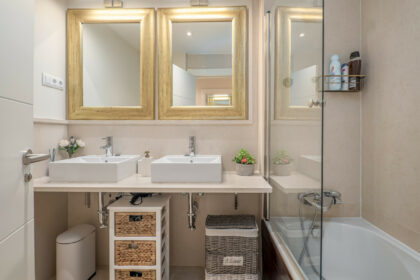 1ee5f2c76a751bbbf6b6f8242e17b601 - 20