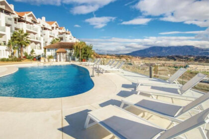 1efd1a8c76350493fcd96b1414a2389c - 28