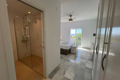 1f394f0cfb71199c64202bbbbc510a93 - 12