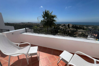 1f394f0cfb71199c64202bbbbc510a93 - 21