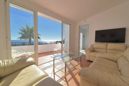 1f394f0cfb71199c64202bbbbc510a93 - 3