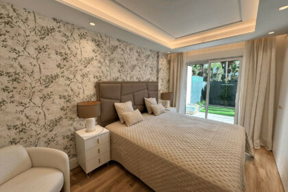 1f5d82644f8dd0ad9a5c294094214679 - 10