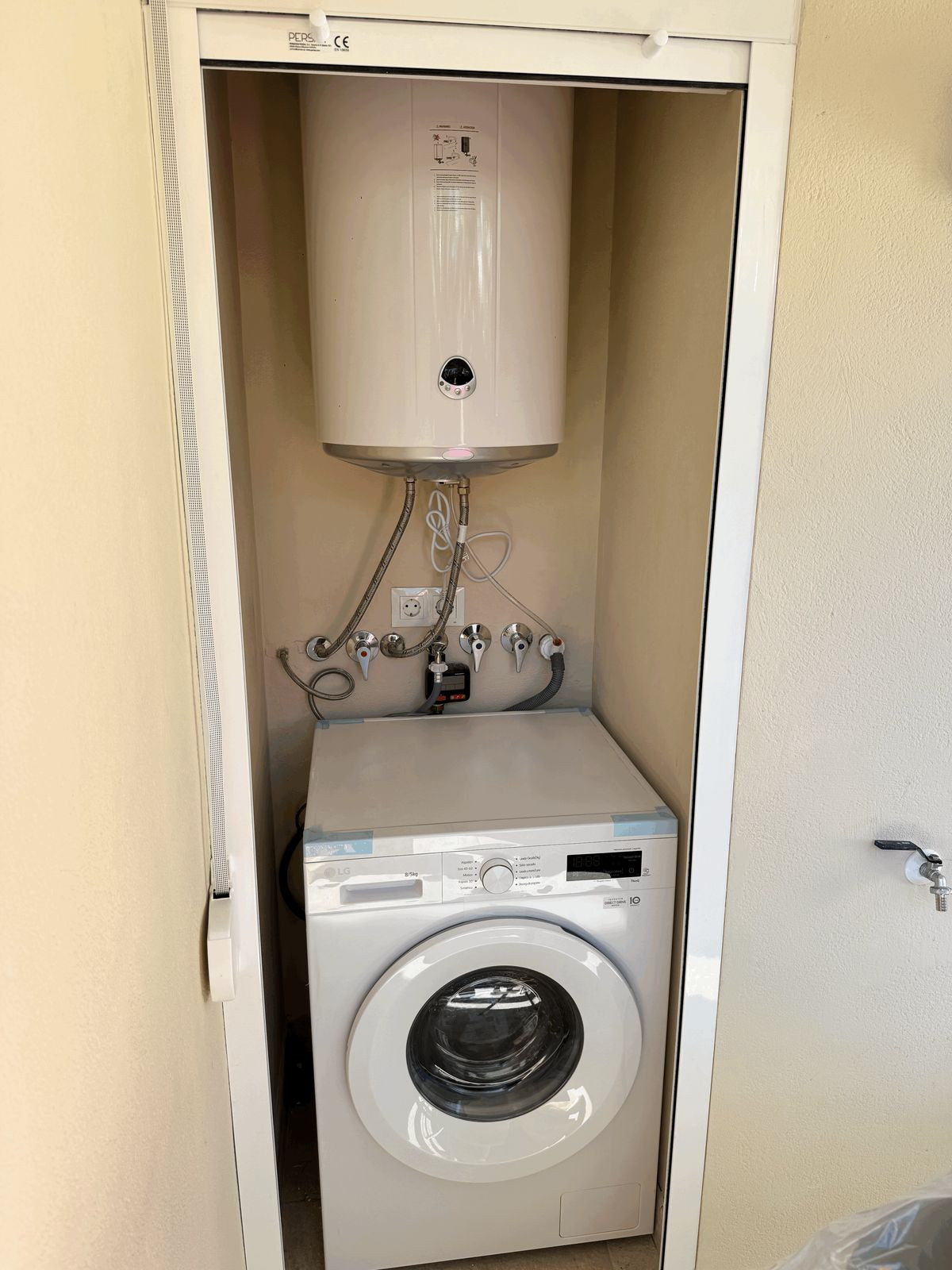 1f5d82644f8dd0ad9a5c294094214679 - 16