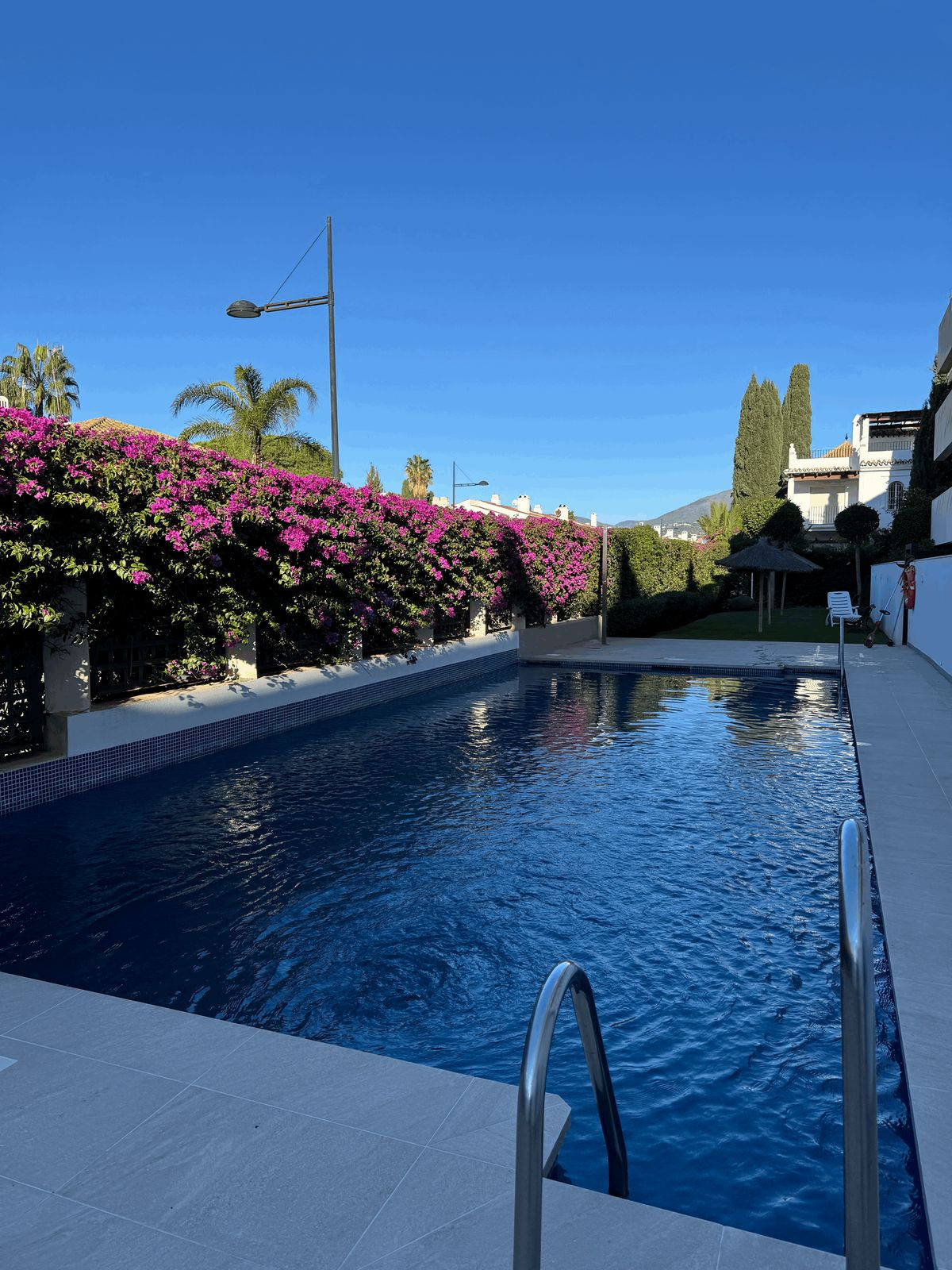 1f5d82644f8dd0ad9a5c294094214679 - 17