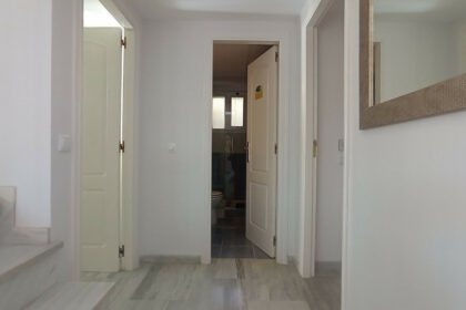 1fa0132021c1c876171a2b9c284559f3 - 18