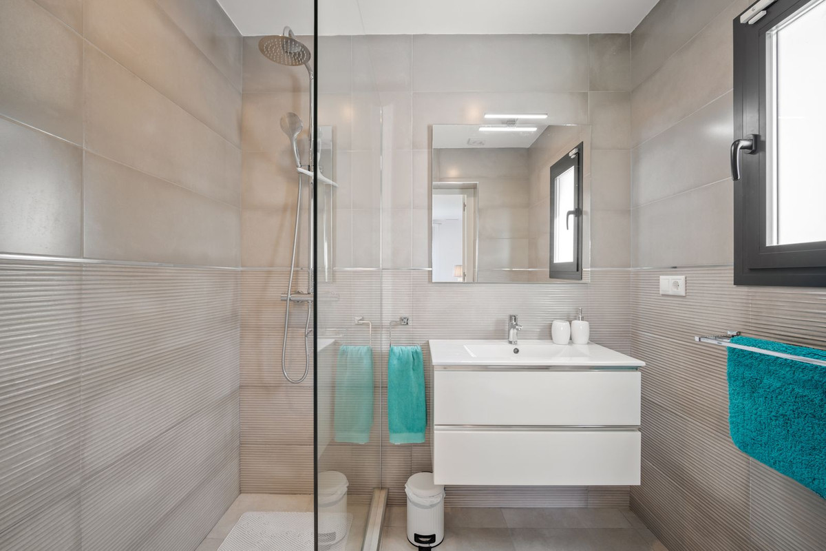 1faca8d796ebf98973e70a8f9b0aaa39 - 16