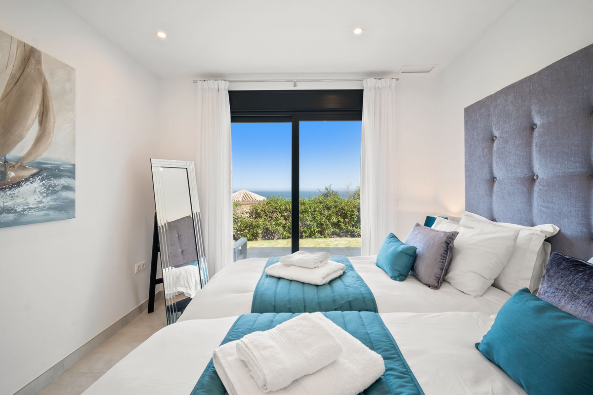 1faca8d796ebf98973e70a8f9b0aaa39 - 23