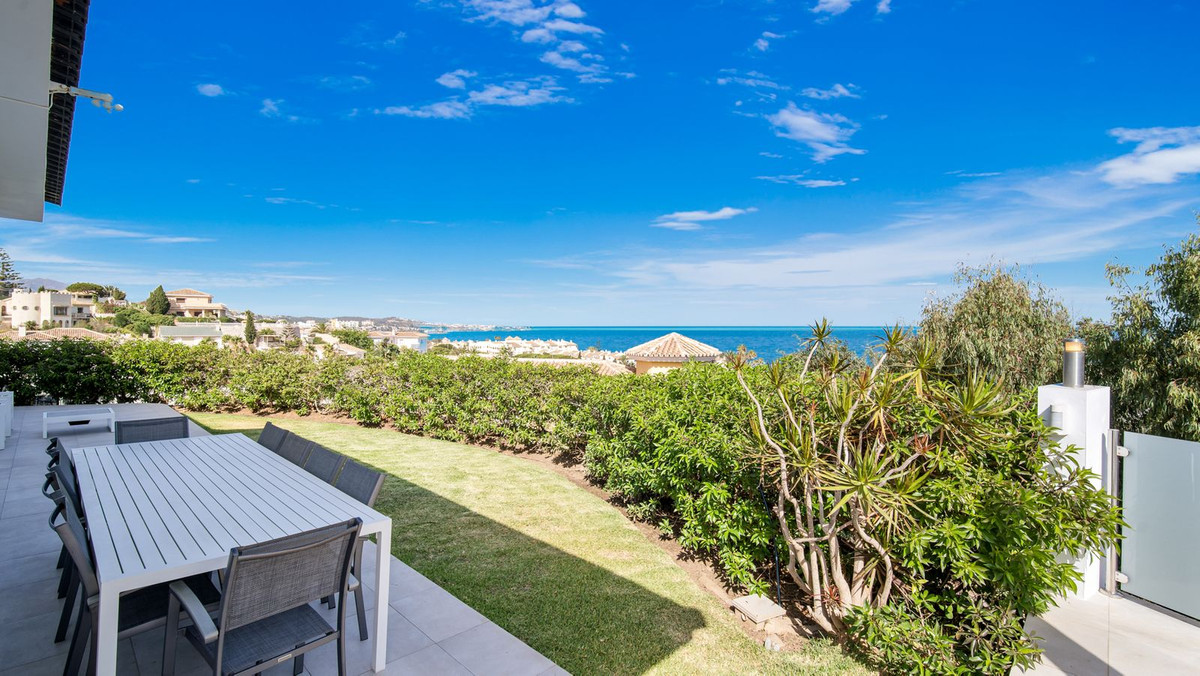 1faca8d796ebf98973e70a8f9b0aaa39 - 24