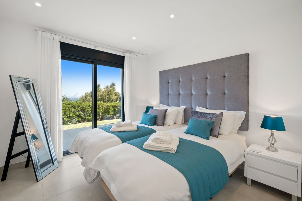 1faca8d796ebf98973e70a8f9b0aaa39 - 32