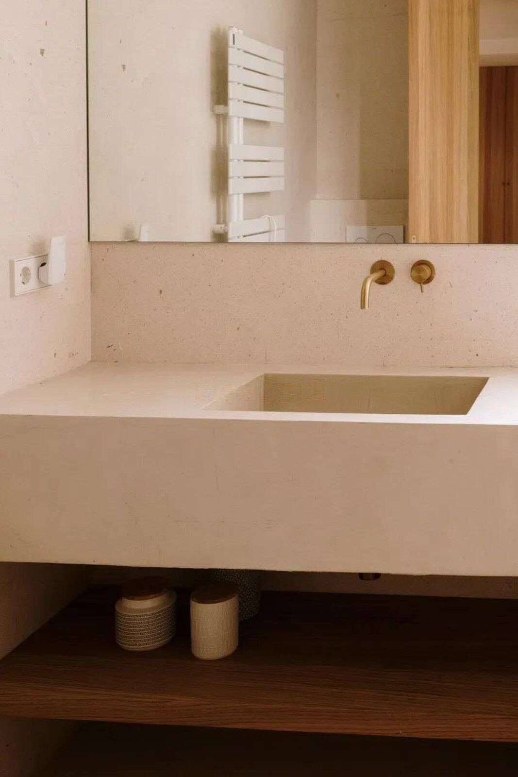 20051a9dcf912cce585fbd8d3465909f - 27