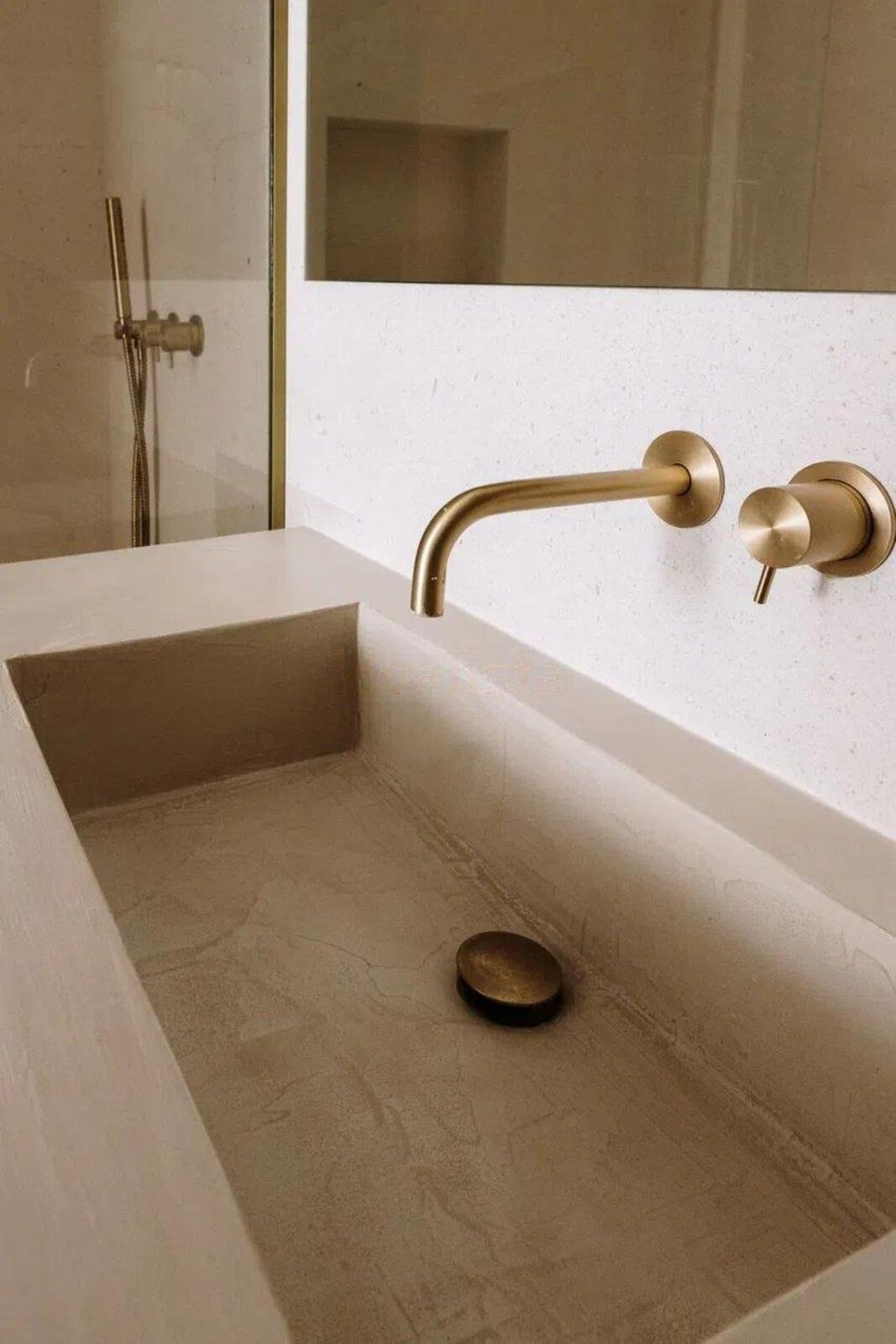 20051a9dcf912cce585fbd8d3465909f - 29