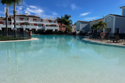 207165bf2716ab48b57335ae14ac7bcd - 1