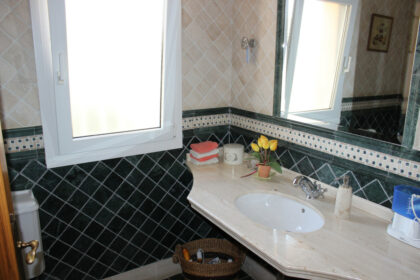 2084d86c8bbb16765389b6c21822effc - 12