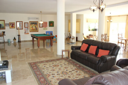 2084d86c8bbb16765389b6c21822effc - 19