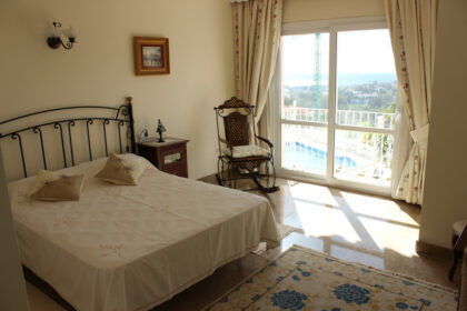 2084d86c8bbb16765389b6c21822effc - 27