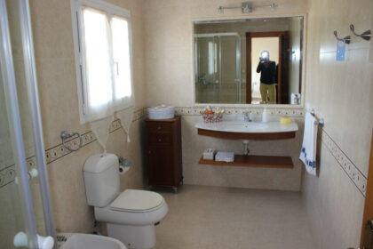 2084d86c8bbb16765389b6c21822effc - 35